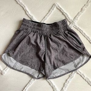 Lululemon Hotty Hot 4” inseam shorts